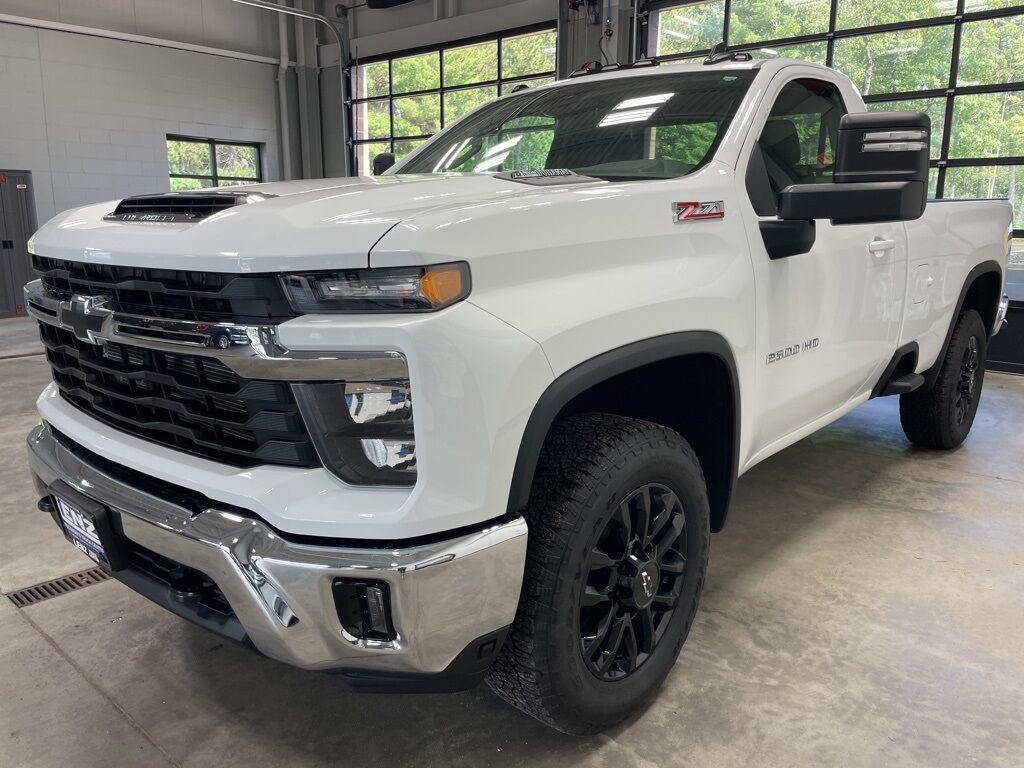 2025 Chevrolet Silverado 2500HD 4x4 Regular Cab LT Minocqua WI