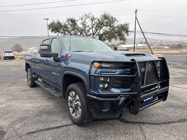 2025 Chevrolet Silverado 2500HD Custom