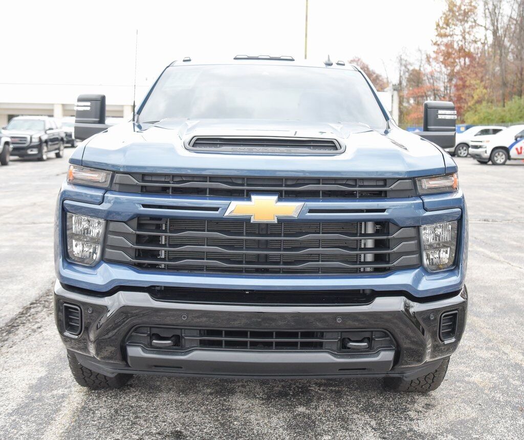 2025 Chevrolet Silverado 2500HD Custom Akron