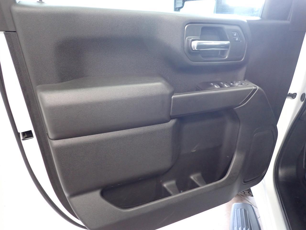 2025 Chevrolet Silverado 2500HD Custom CREW CAB 4WD SHORT BOX Listowel ON