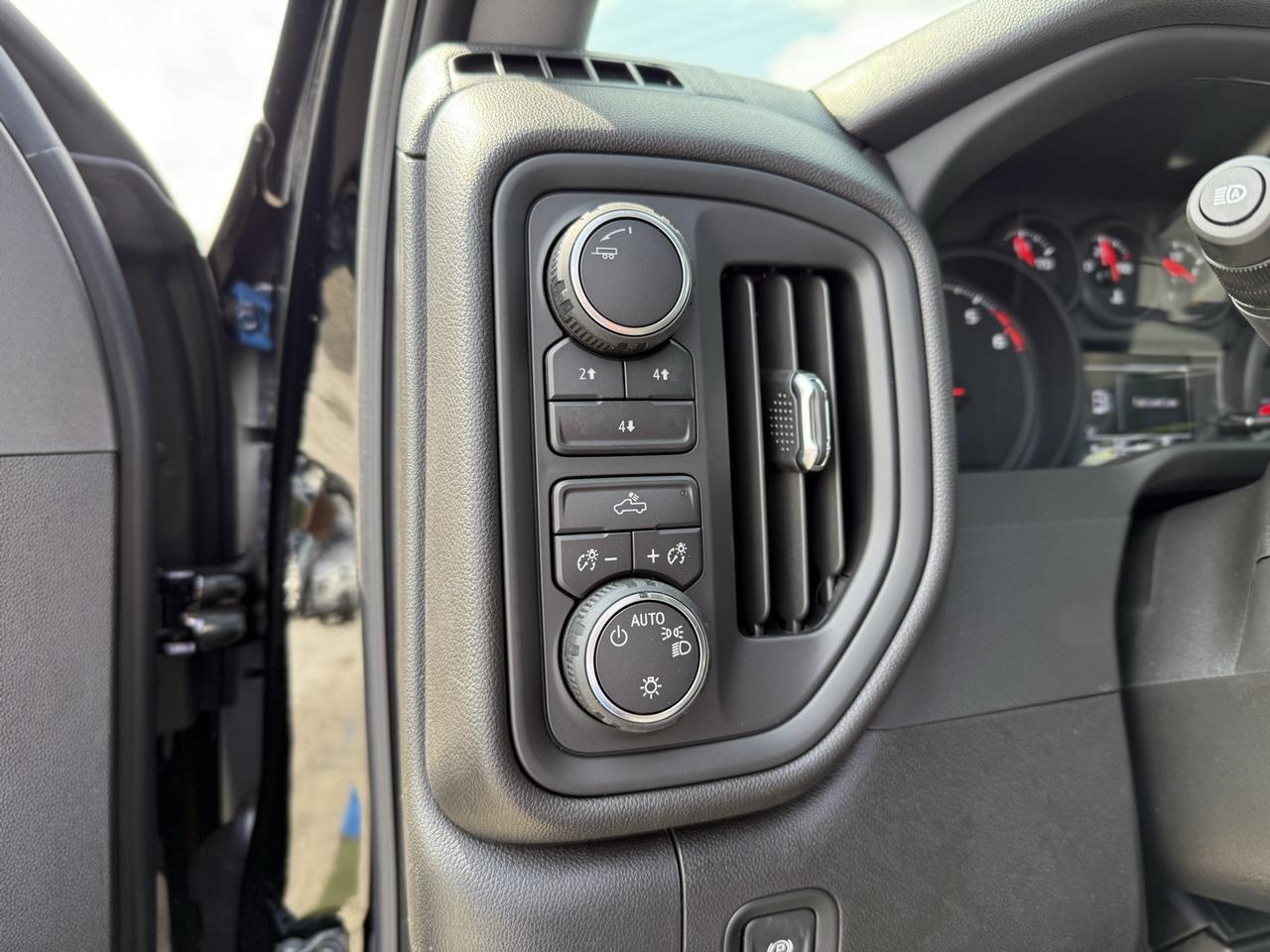 2025 Chevrolet Silverado 2500HD Custom Crestwood KY