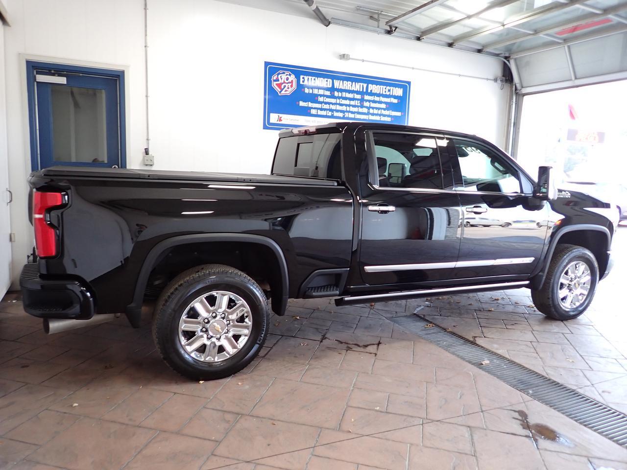 2025 Chevrolet Silverado 2500HD High Country 4WD LEATHER NAVI SUNROOF *DIESEL* Listowel ON