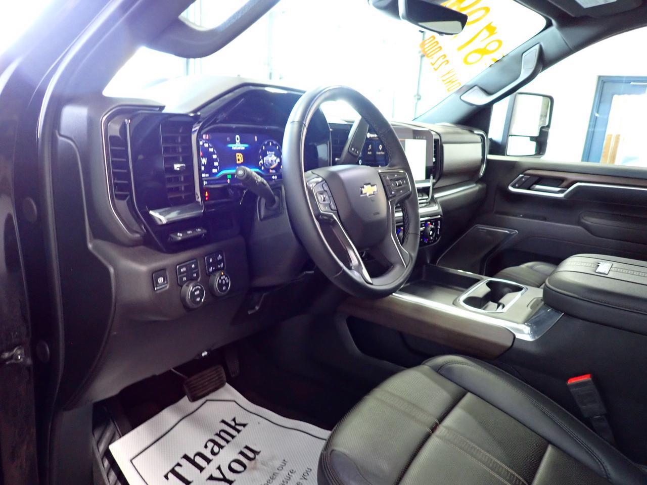 2025 Chevrolet Silverado 2500HD High Country 4WD LEATHER NAVI SUNROOF *DIESEL* Listowel ON