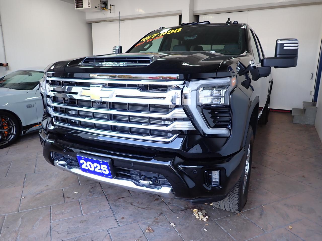 2025 Chevrolet Silverado 2500HD High Country 4WD LEATHER NAVI SUNROOF *DIESEL* Listowel ON