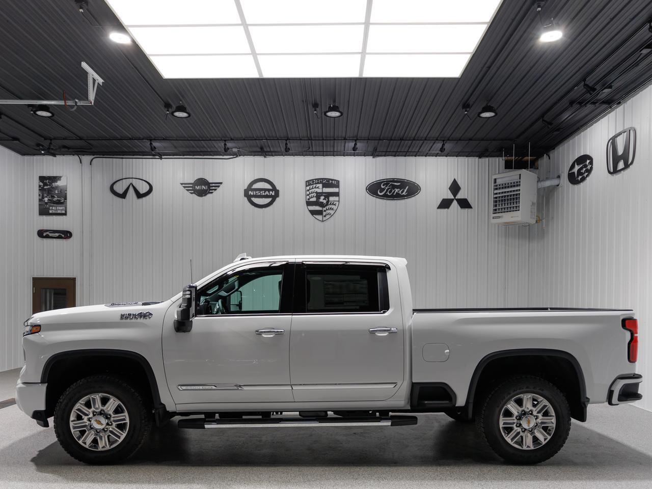 2025 Chevrolet Silverado 2500HD High Country Crew Cab 4WD Diesel NAV Cranberry PA