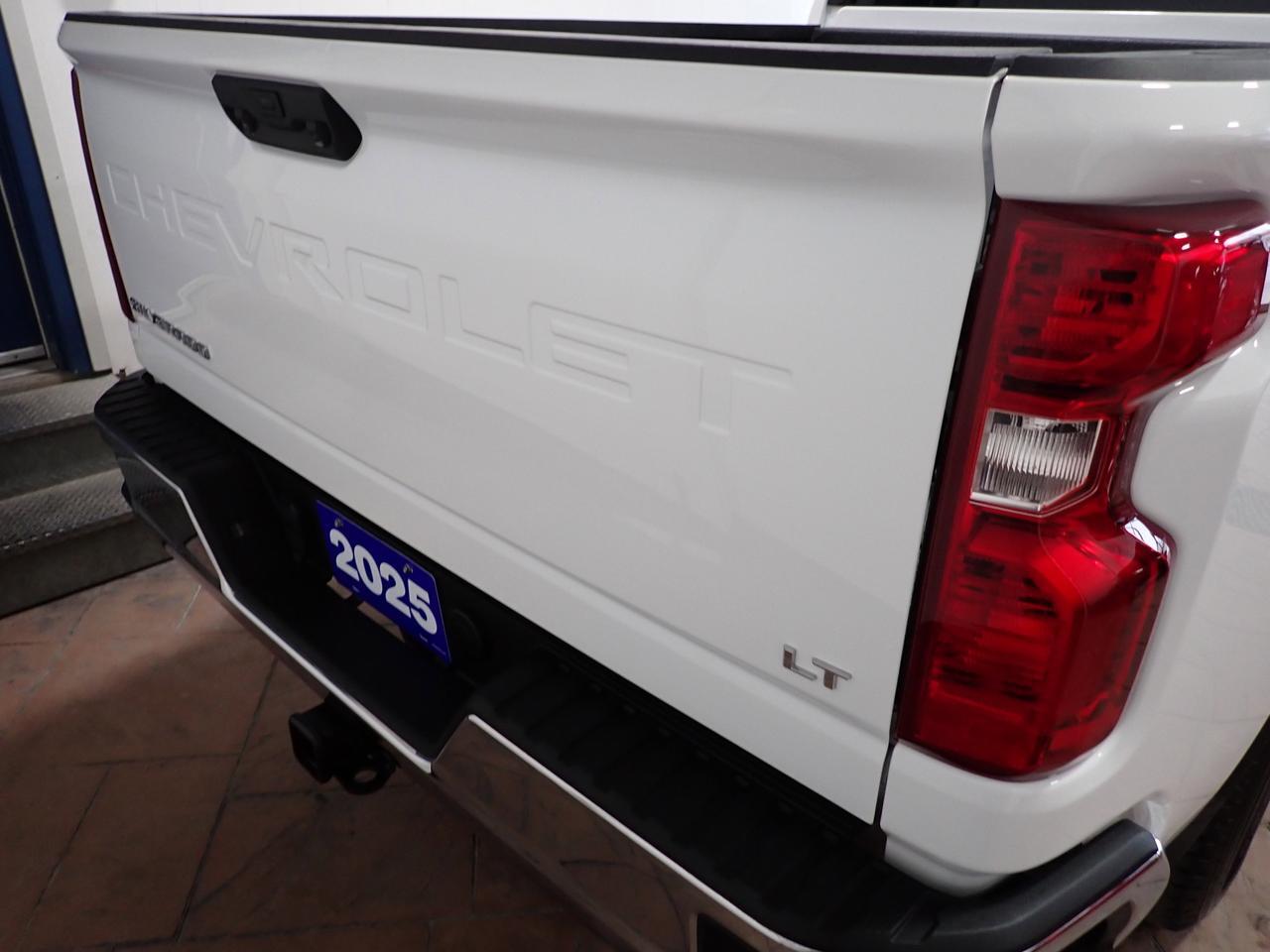 2025 Chevrolet Silverado 2500HD LT CREW CAB 4WD 6'4 BOX Listowel ON