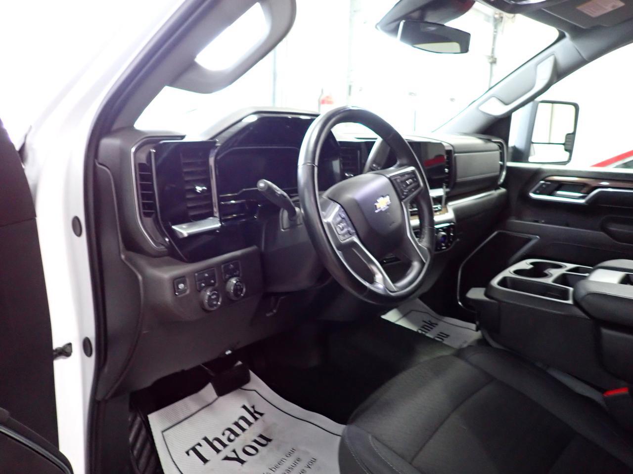2025 Chevrolet Silverado 2500HD LT CREW CAB 4WD 6'4 BOX Listowel ON