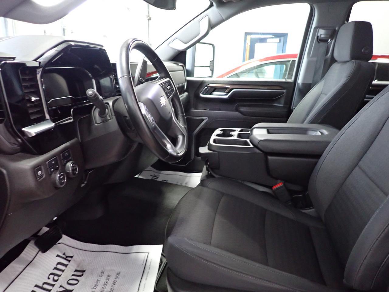 2025 Chevrolet Silverado 2500HD LT CREW CAB 4WD 6'4 BOX Listowel ON
