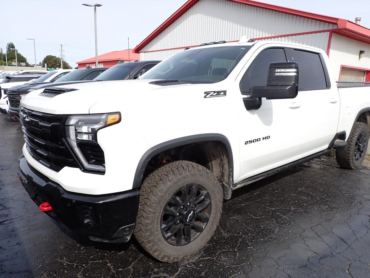 2025 Chevrolet Silverado 2500HD LTZ TRAIL BOSS 4WD CREW CAB  *DIESEL* Listowel ON