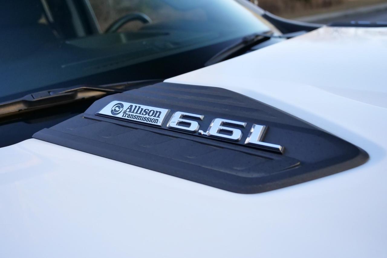 2025 Chevrolet Silverado 2500HD Work Truck 4X4 / Safety Package / 6.6L V8! Lincolnton NC