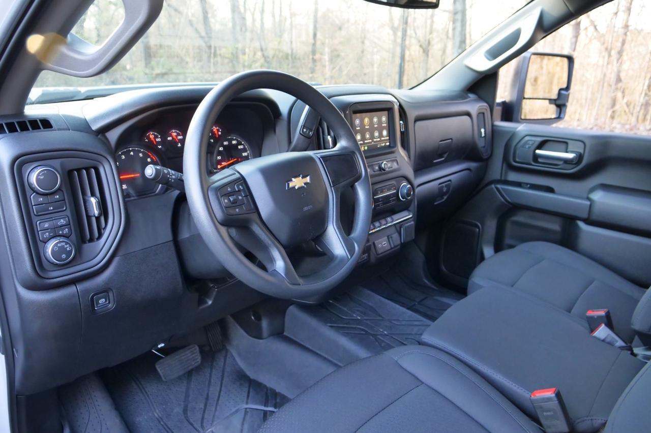 2025 Chevrolet Silverado 2500HD Work Truck 4X4 / Safety Package / 6.6L V8! Lincolnton NC