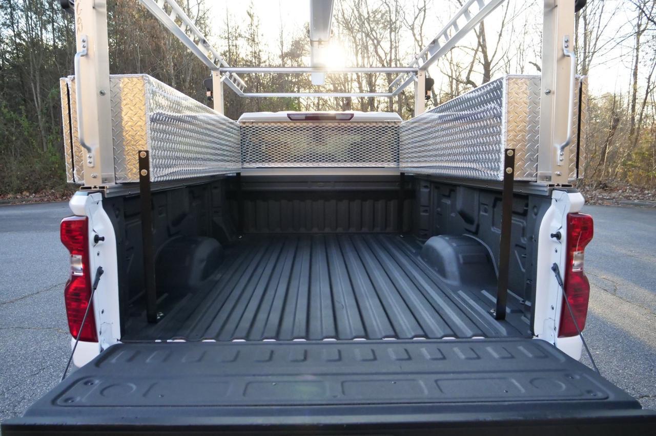 2025 Chevrolet Silverado 2500HD Work Truck 4X4 / Safety Package / 6.6L V8! Lincolnton NC