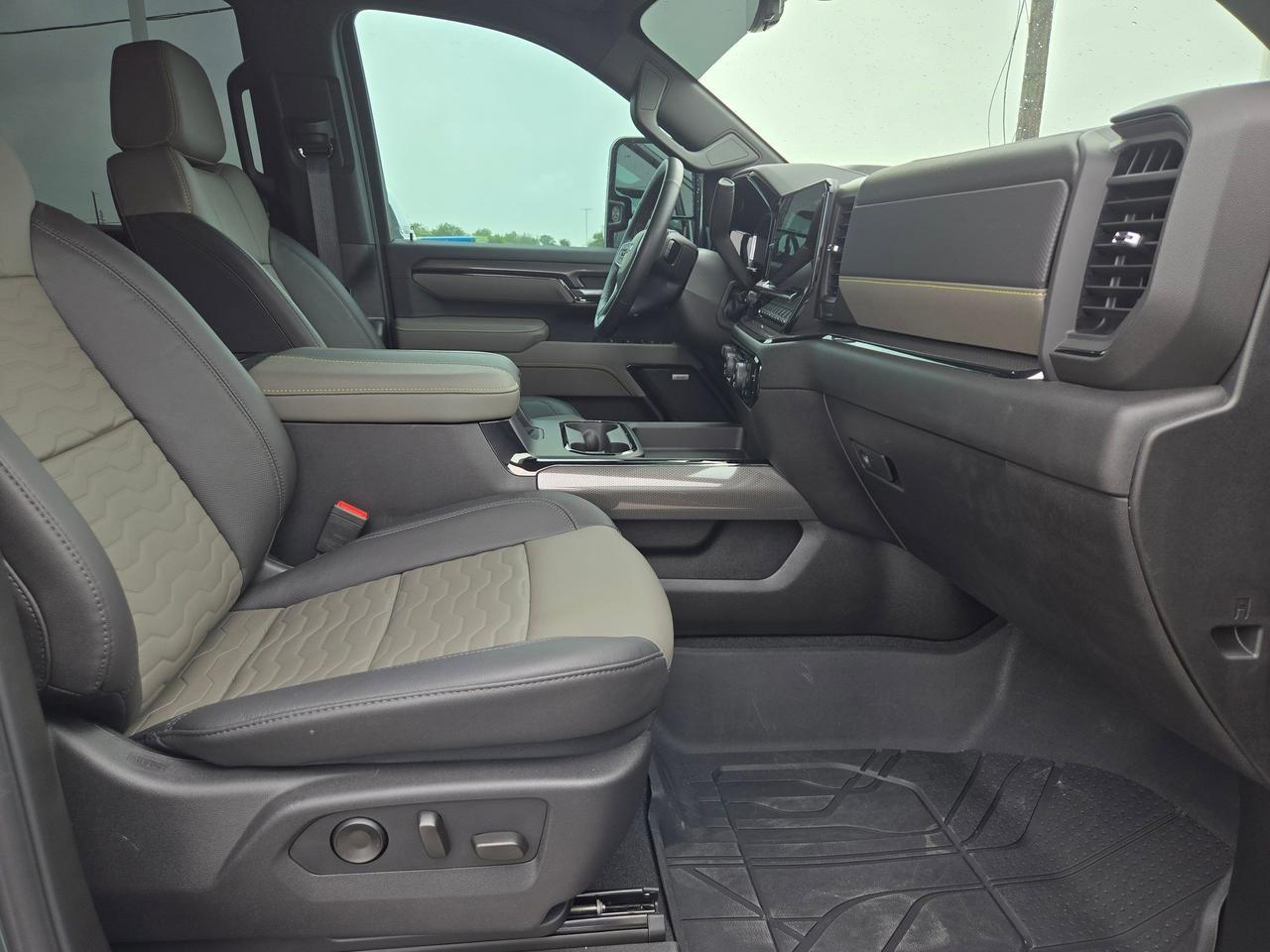 2025 Chevrolet Silverado 2500HD ZR2 Castroville TX