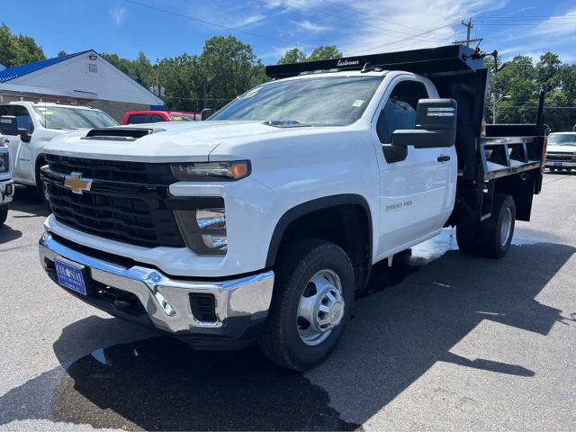 2025 Chevrolet Silverado 3500 HD Chassis Cab Work Truck Fitchburg MA
