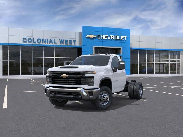 2025 Chevrolet Silverado 3500 HD Chassis Cab Work Truck Fitchburg MA