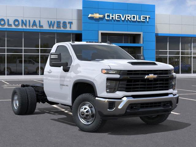2025 Chevrolet Silverado 3500 HD Chassis Cab Work Truck Fitchburg MA