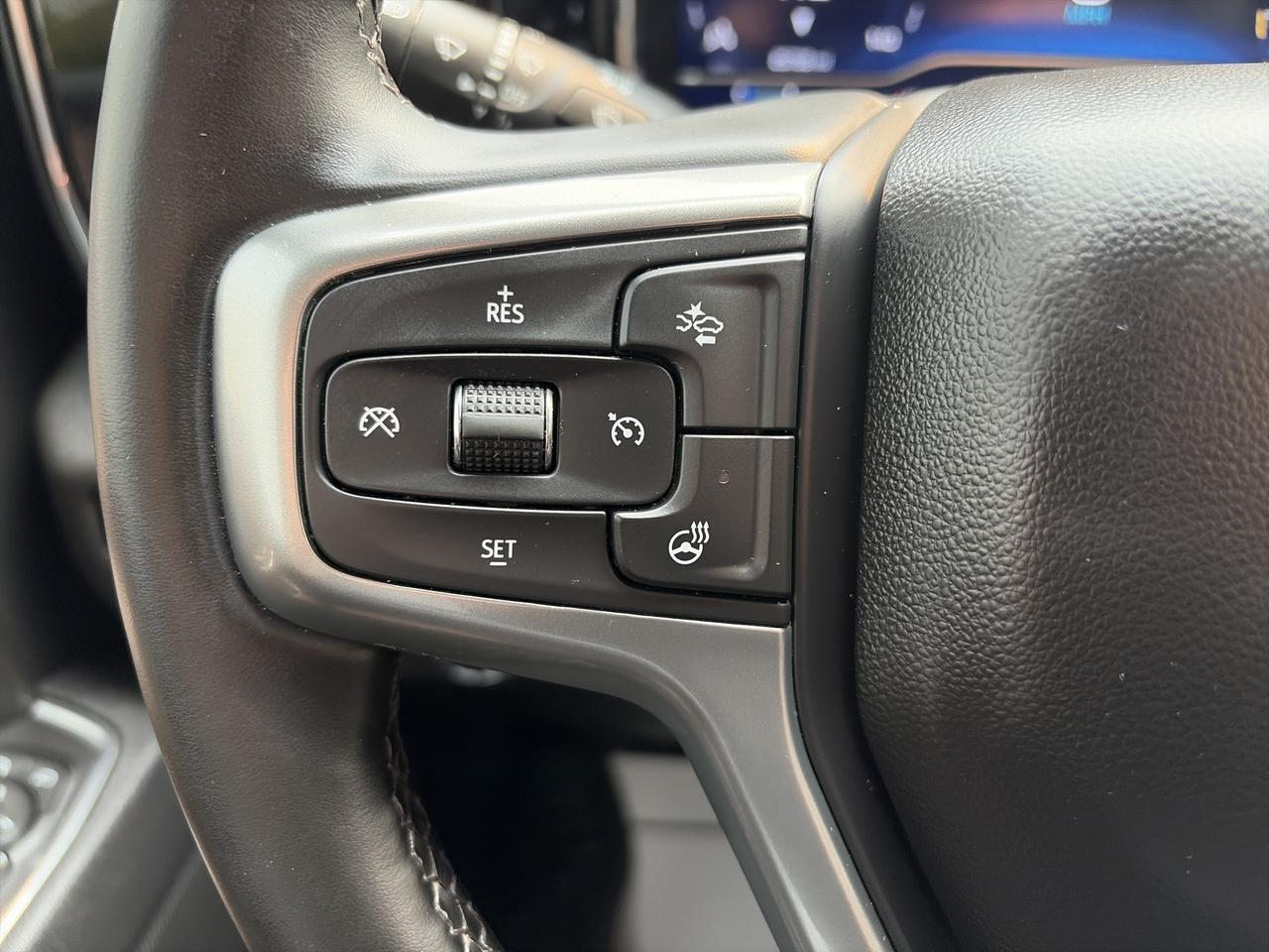 2025 Chevrolet Silverado 3500HD 3500HD LTZ Z71 Crew Cab 4WD DuramaxDiesel TrailBoss + TechPkgs /Sunroof 20sBlackWheels HD-SrrndVsn Saukville WI