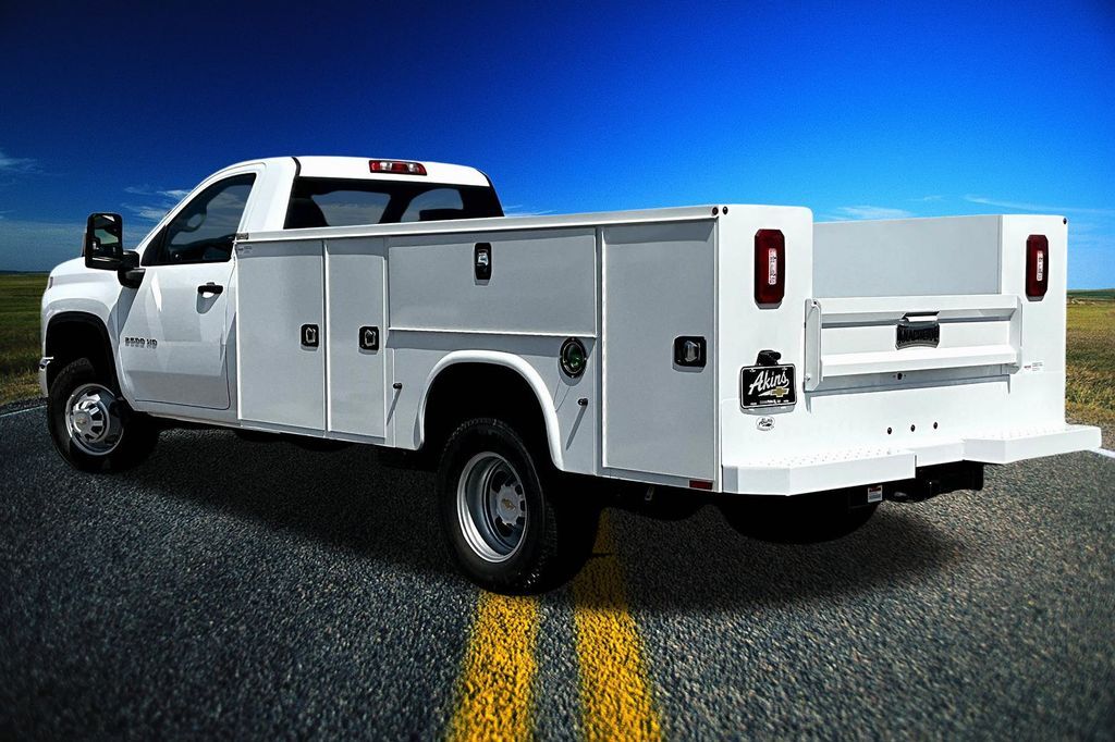 2025 Chevrolet Silverado 3500HD 4WD 11' Service Body Commerce GA