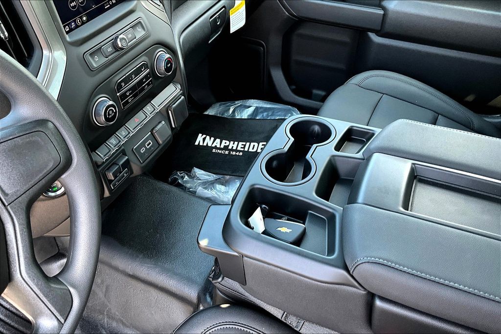 2025 Chevrolet Silverado 3500HD 4WD 11' Service Body Commerce GA