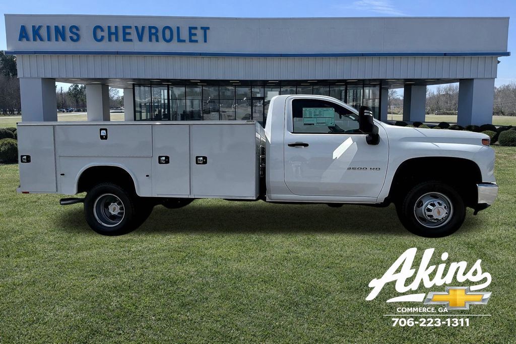 2025 Chevrolet Silverado 3500HD 4WD 11' Service Body Commerce GA