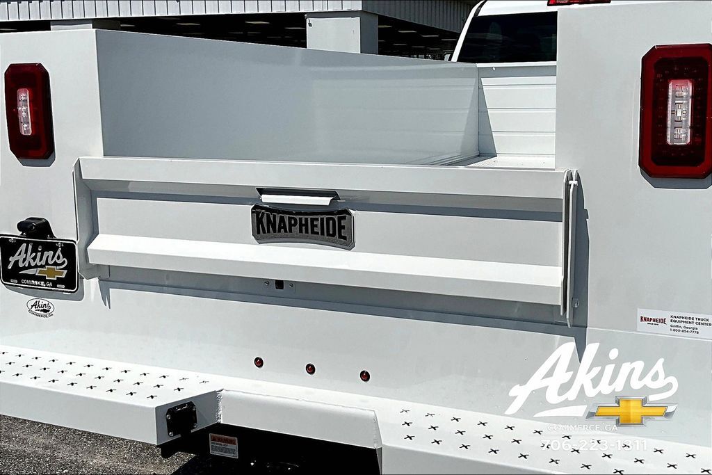 2025 Chevrolet Silverado 3500HD 4WD 11' Service Body Commerce GA