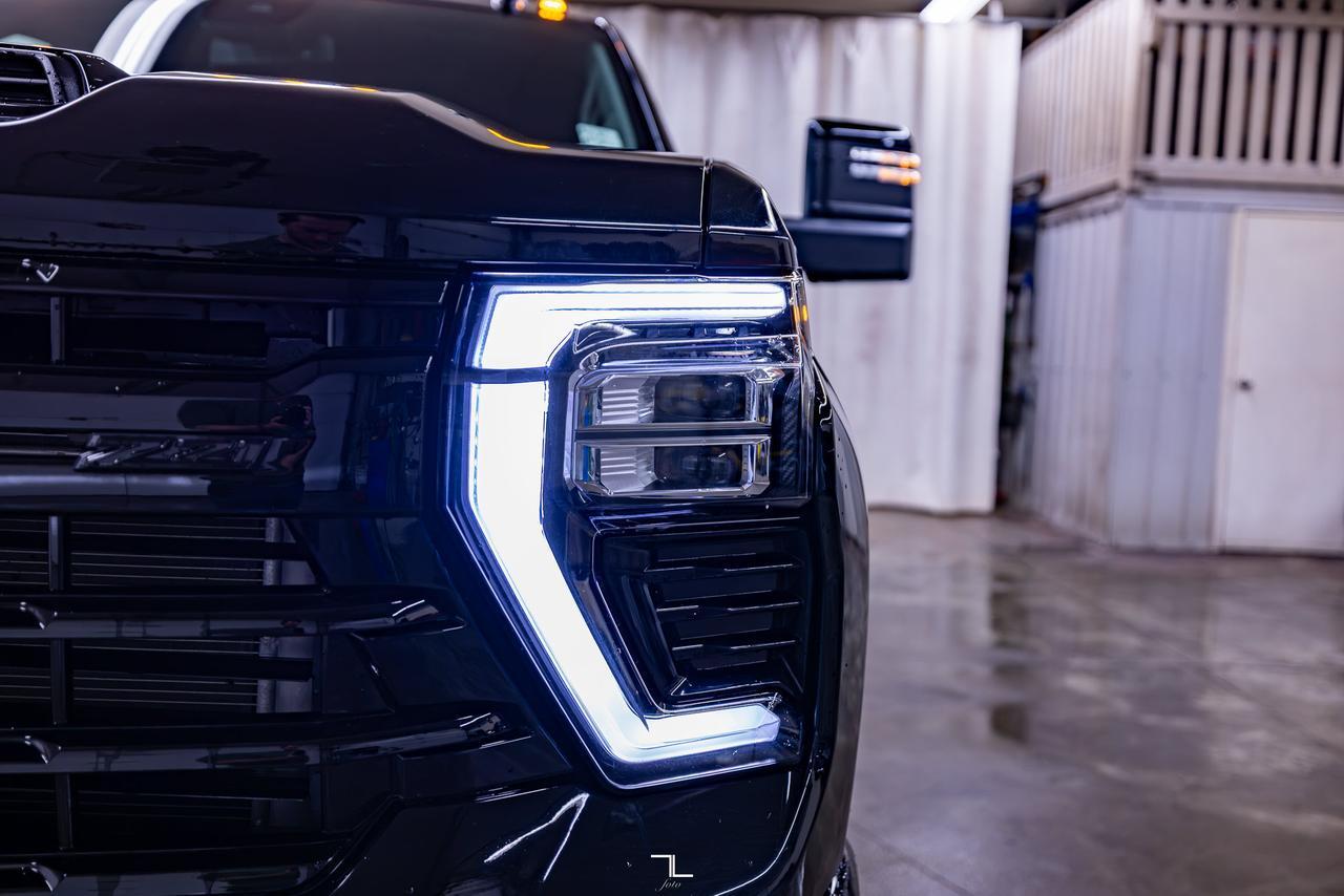 2025 Chevrolet Silverado 3500HD 4x4 Crew Cab LT Trail Boss Z71 Leather Nav BCam Red Deer AB