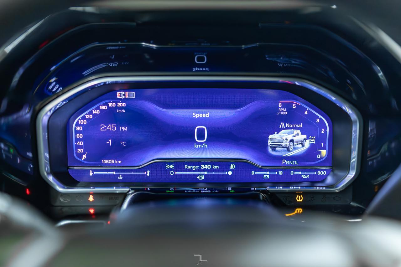 2025 Chevrolet Silverado 3500HD 4x4 Crew Cab LTZ Z71 Diesel Leather Roof Nav Red Deer AB