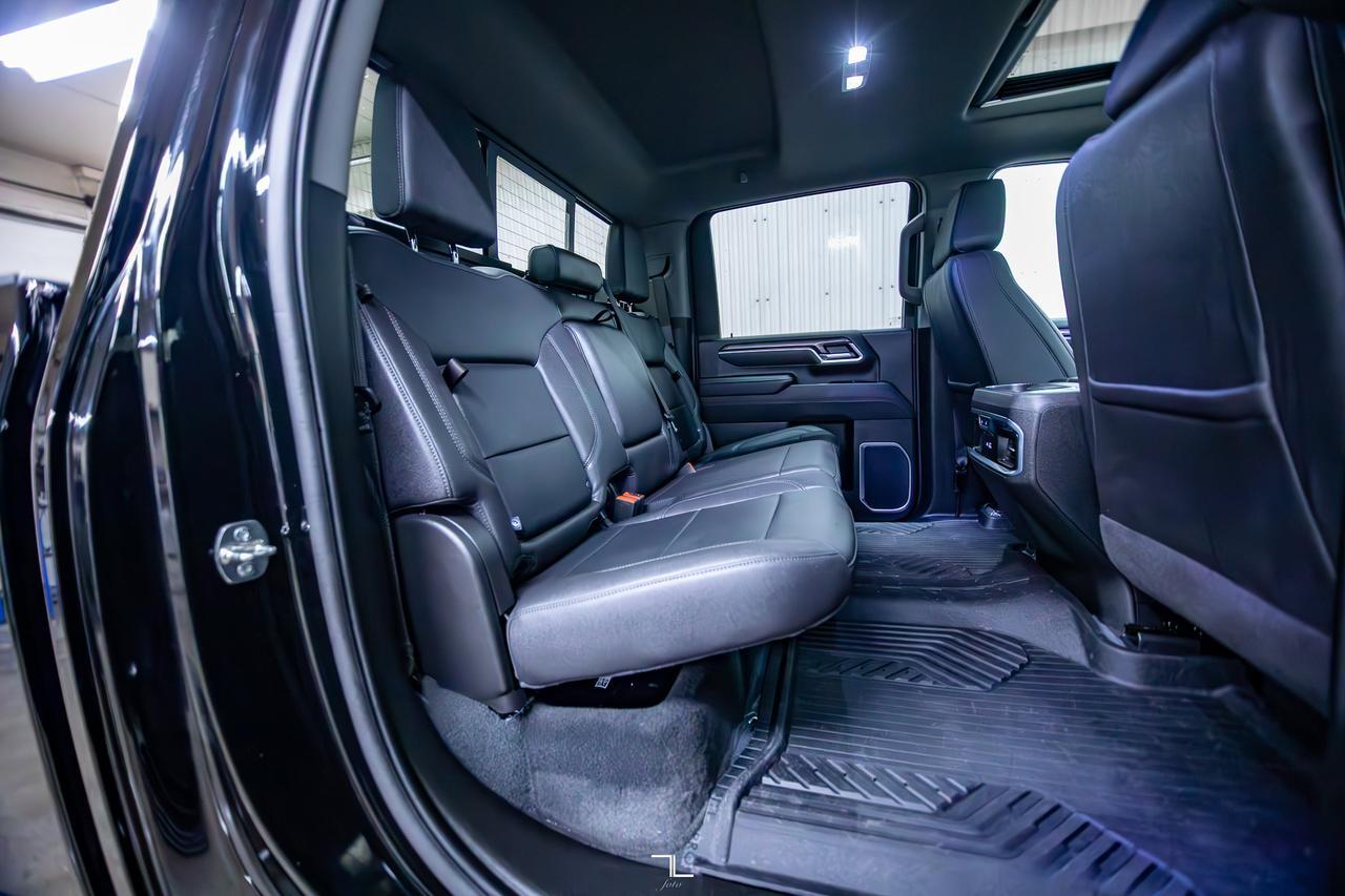 2025 Chevrolet Silverado 3500HD 4x4 Crew Cab LTZ Z71 Diesel Leather Roof Nav Red Deer AB