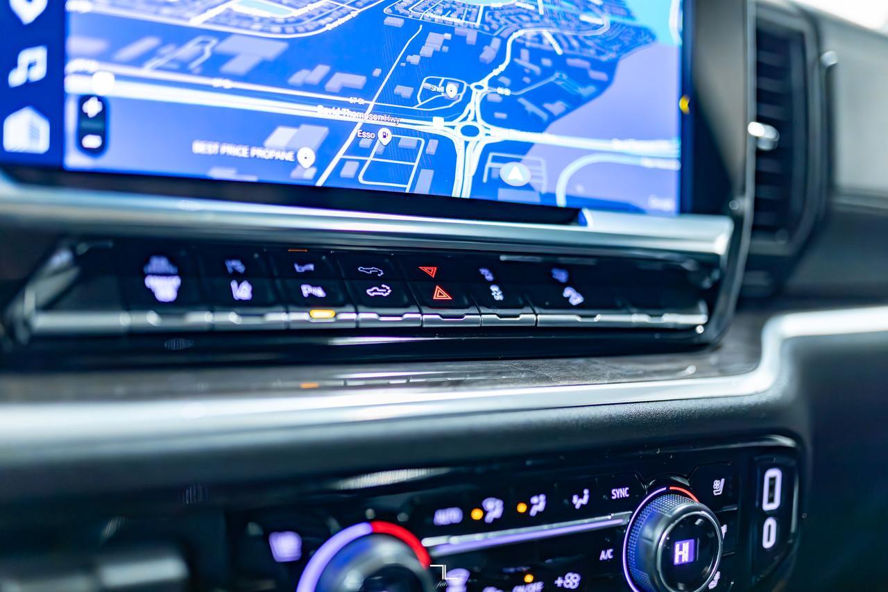 2025 Chevrolet Silverado 3500HD 4x4 Crew Cab LTZ Z71 Diesel Leather Roof Nav Red Deer AB