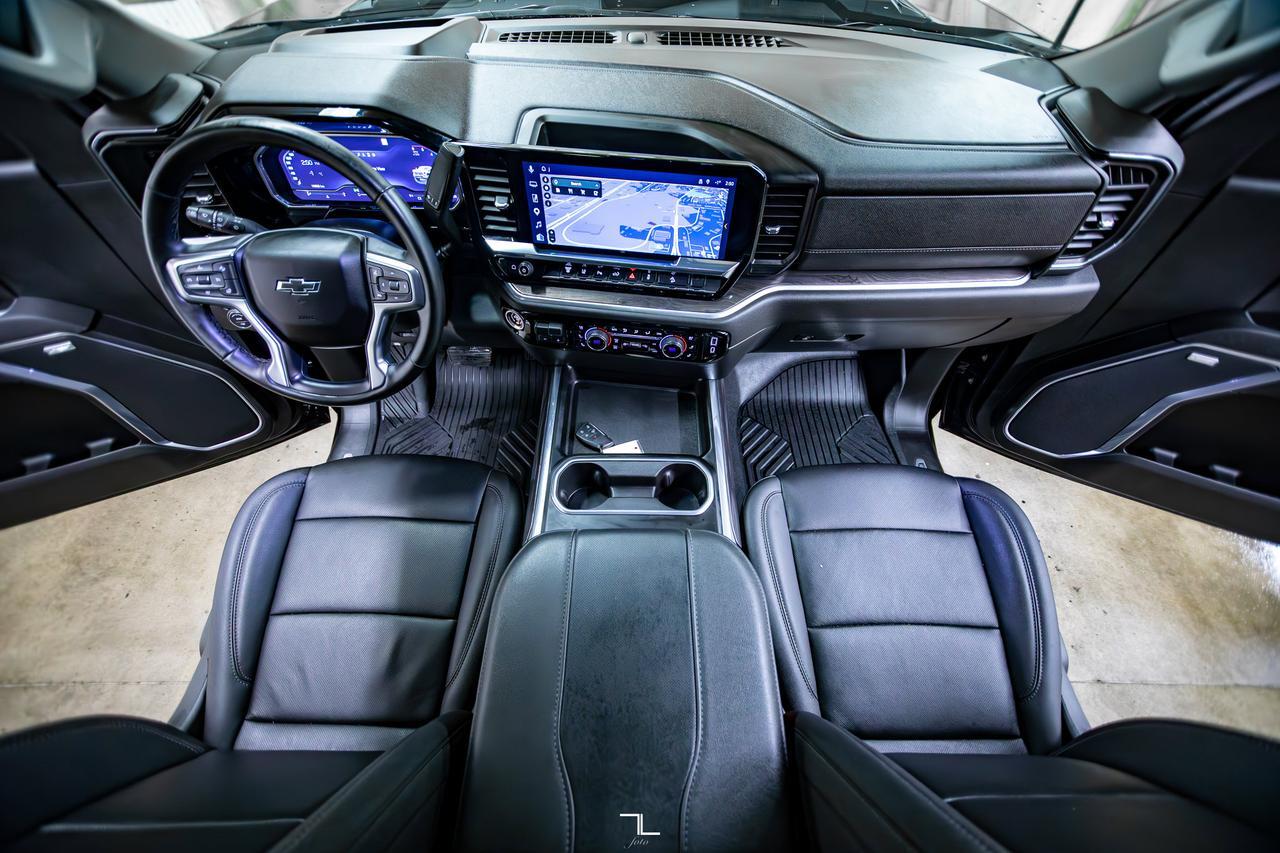 2025 Chevrolet Silverado 3500HD 4x4 Crew Cab LTZ Z71 Diesel Leather Roof Nav Red Deer AB