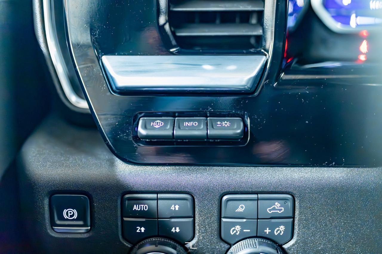 2025 Chevrolet Silverado 3500HD 4x4 Crew Cab LTZ Z71 Diesel Leather Roof Nav Red Deer AB