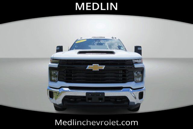 2025 Chevrolet Silverado 3500HD CC Work Truck Wilson NC