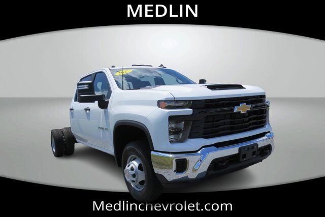 2025 Chevrolet Silverado 3500HD CC Work Truck Wilson NC