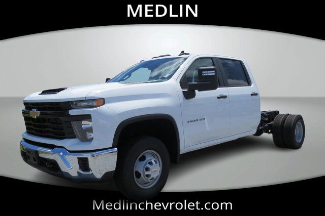 2025 Chevrolet Silverado 3500HD CC Work Truck Wilson NC
