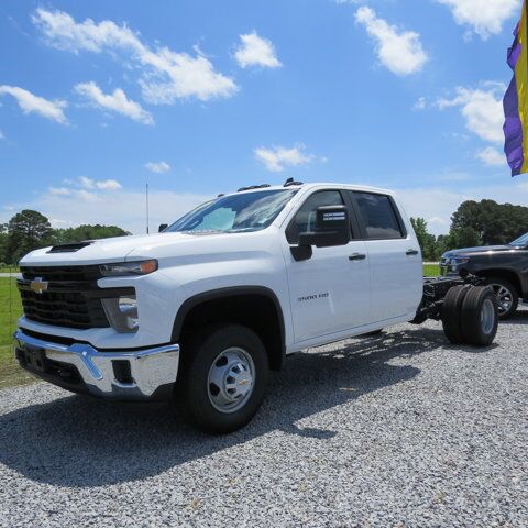 2025 Chevrolet Silverado 3500HD CC Work Truck Wilson NC