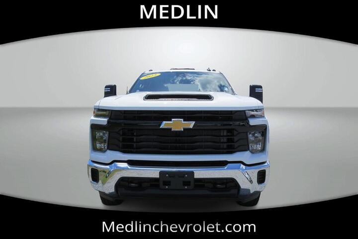2025 Chevrolet Silverado 3500HD CC Work Truck Wilson NC