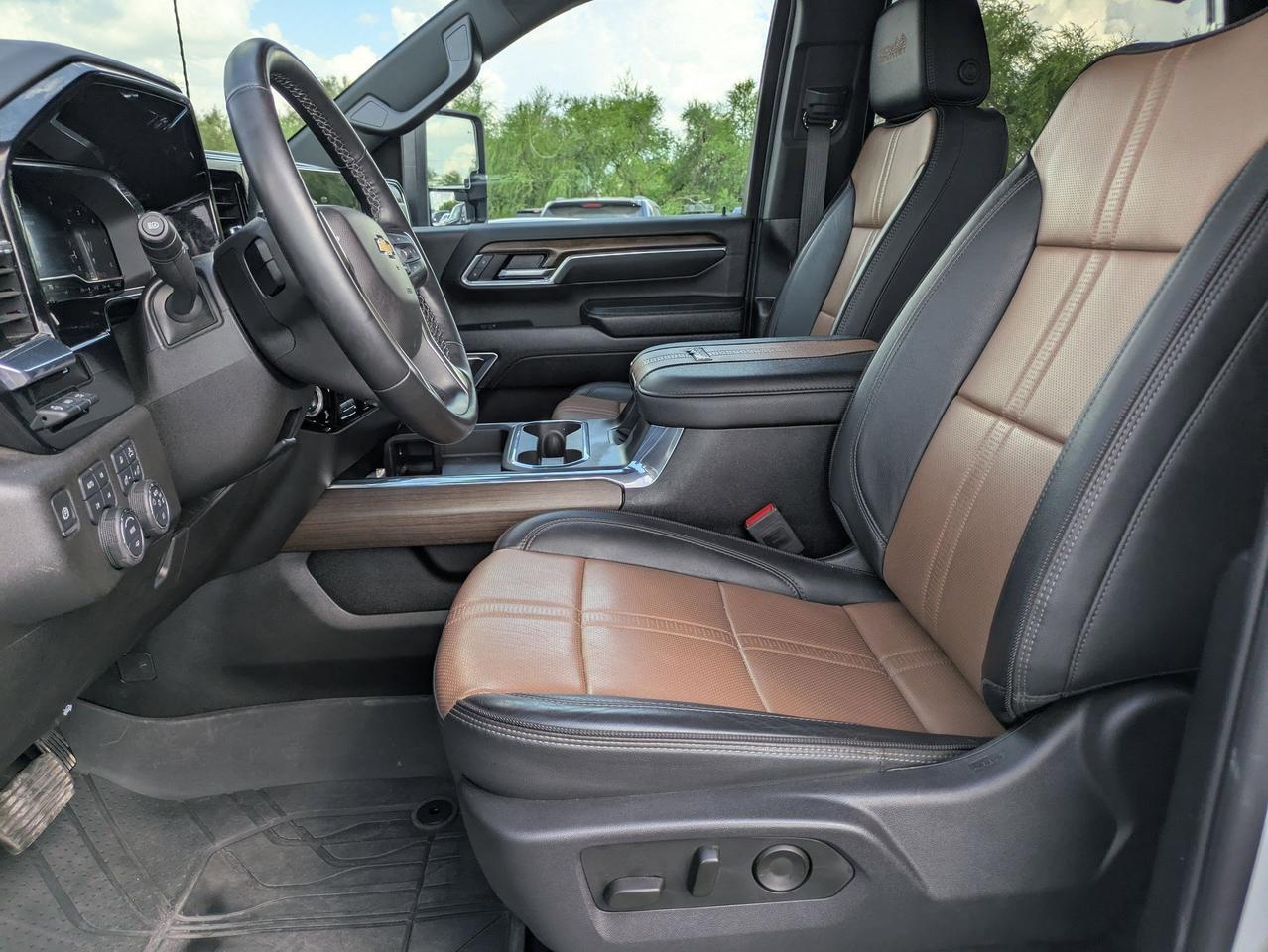 2025 Chevrolet Silverado 3500HD High Country Castroville TX