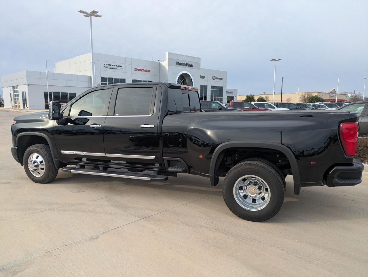 2025 Chevrolet Silverado 3500HD High Country Castroville TX