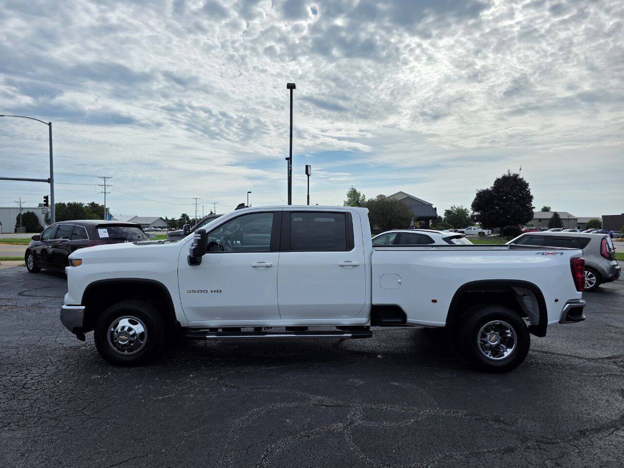 2025 Chevrolet Silverado 3500HD LT 4x4 4dr Crew Cab LB DRW Eldridge IA