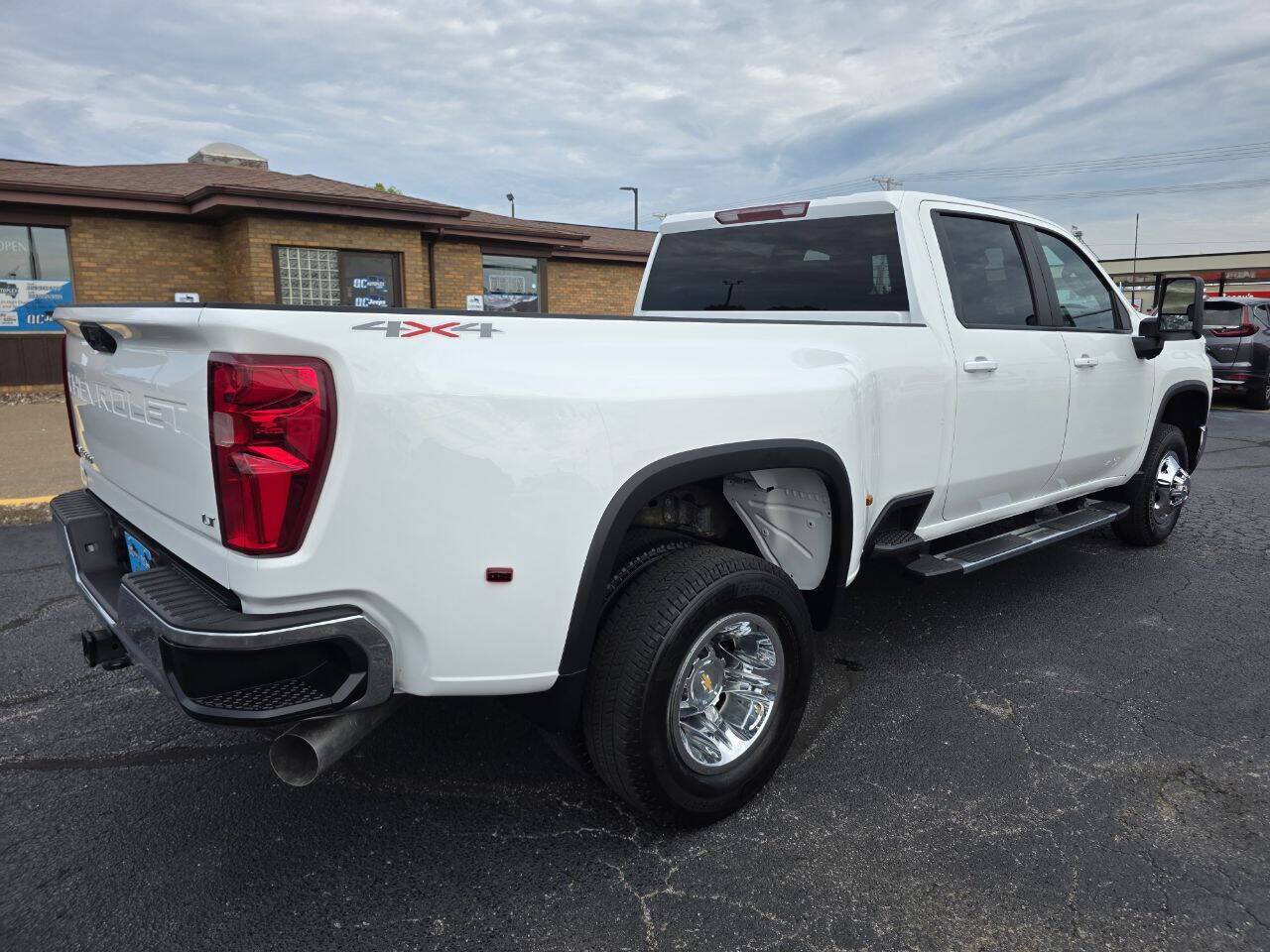 2025 Chevrolet Silverado 3500HD LT 4x4 4dr Crew Cab LB DRW Eldridge IA