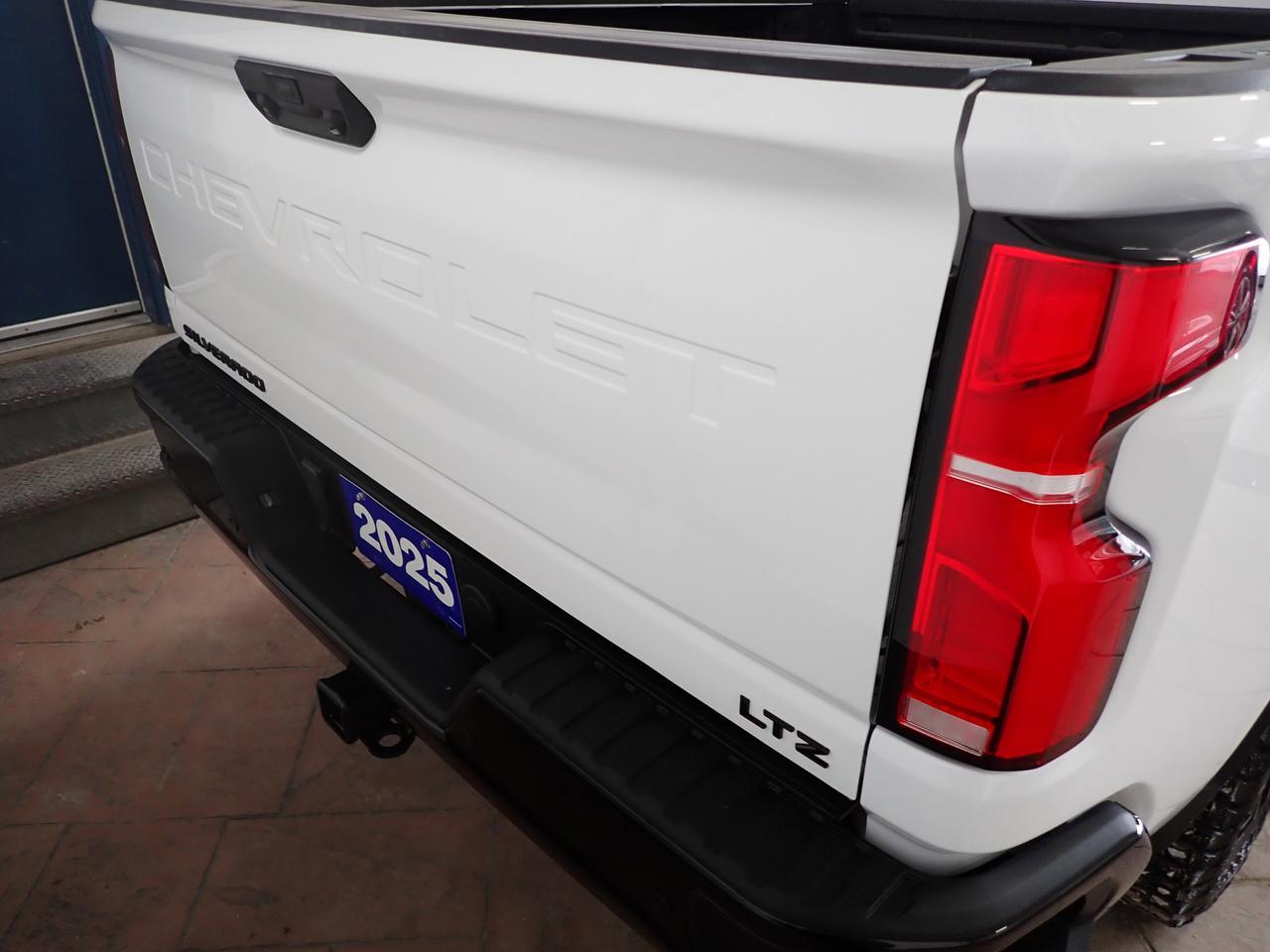 2025 Chevrolet Silverado 3500HD LTZ 4WD CREW CAB LEATHER NAVI  *DIESEL* TRAILBOSS Z71 Listowel ON