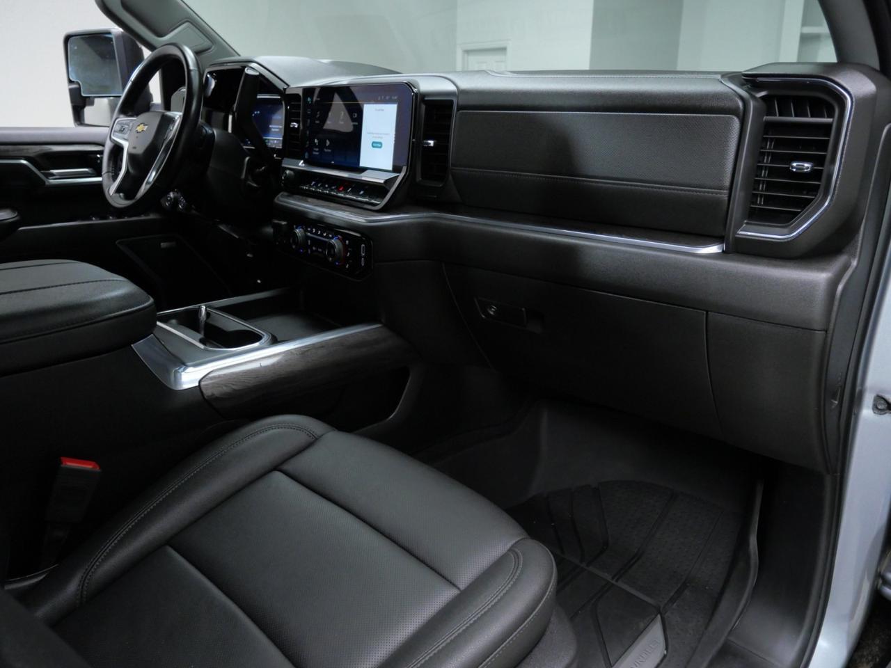 2025 Chevrolet Silverado 3500HD LTZ 6.6L Duramax 4x4 Mansfield TX