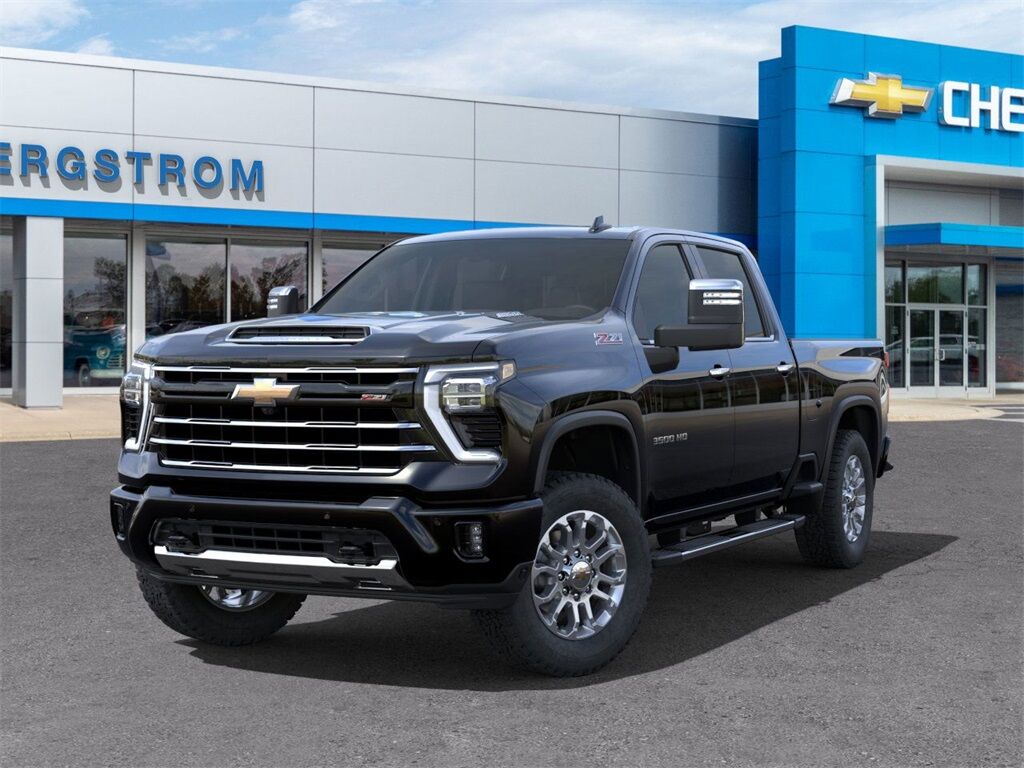 2025 Chevrolet Silverado 3500HD LTZ Green Bay WI