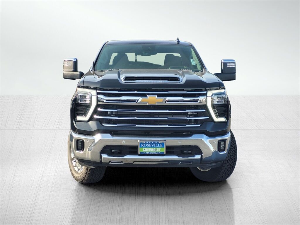 2025 Chevrolet Silverado 3500HD LTZ