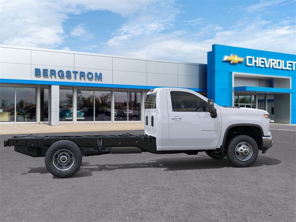 2025 Chevrolet Silverado 3500HD Work Truck Green Bay WI