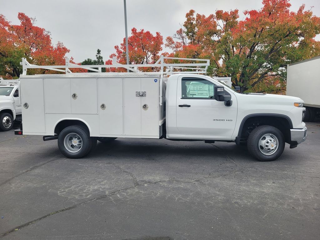 2025 Chevrolet Silverado 3500HD Work Truck