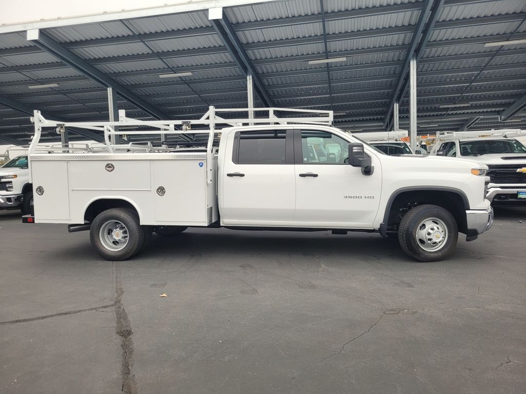 2025 Chevrolet Silverado 3500HD Work Truck