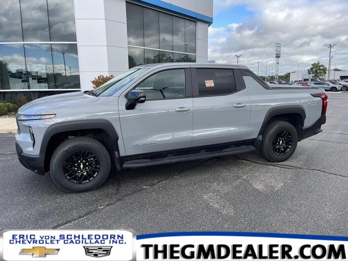 2025 Chevrolet Silverado EV Max Range Work Truck e4WD w/19.2KW-ChargingModule AssistSteps Soft-RollingTruckBed Spray-OnBedliner Milwaukee WI