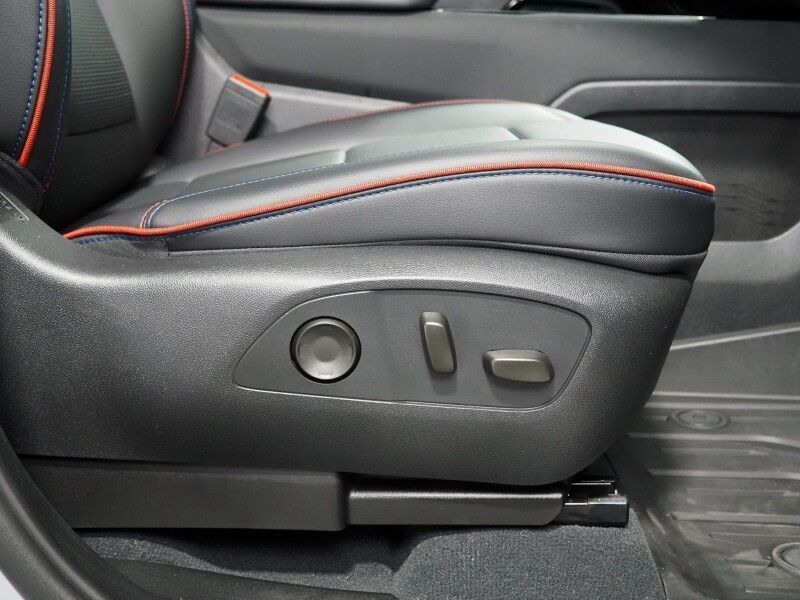 2025 Chevrolet Silverado EV RST Max Range e4WD *HEADS-UP DISPLAY, NAVIGATION, SUPER CRUISE, SAFETY ALERTS, 360 VIEW CAMERAS, PANORAMA GLASS ROOF, CLIMATE SEATS, HEATED STEERING, 4-WHEEL STEER, 24 INCH WHEELS, WIRELESS CHARGING Round Rock TX