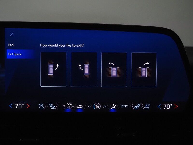 2025 Chevrolet Silverado EV RST Max Range e4WD *HEADS-UP DISPLAY, NAVIGATION, SUPER CRUISE, SAFETY ALERTS, 360 VIEW CAMERAS, PANORAMA GLASS ROOF, CLIMATE SEATS, HEATED STEERING, 4-WHEEL STEER, 24 INCH WHEELS, WIRELESS CHARGING Round Rock TX